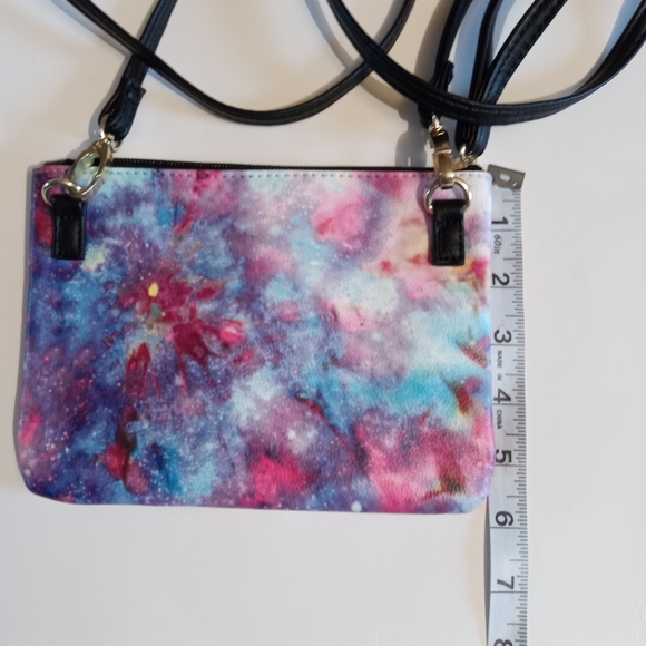 Luv Betsey by Betsey Johnson Small Crossbody Wristlet Purse Cosmos - Picture 4 of 7